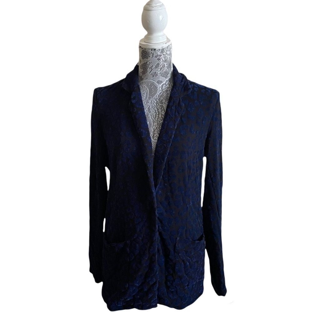 MAJESTIC Filatures 2 Blazer Soft Touch Leopard Print Velvet Blazer Size 2